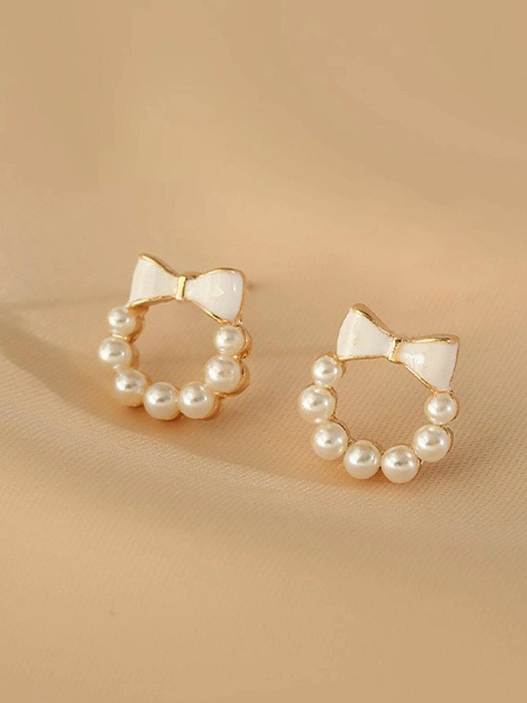 FIMBUL Gold-Plated Bow & Faux Pearl Beaded Studs Earrings
