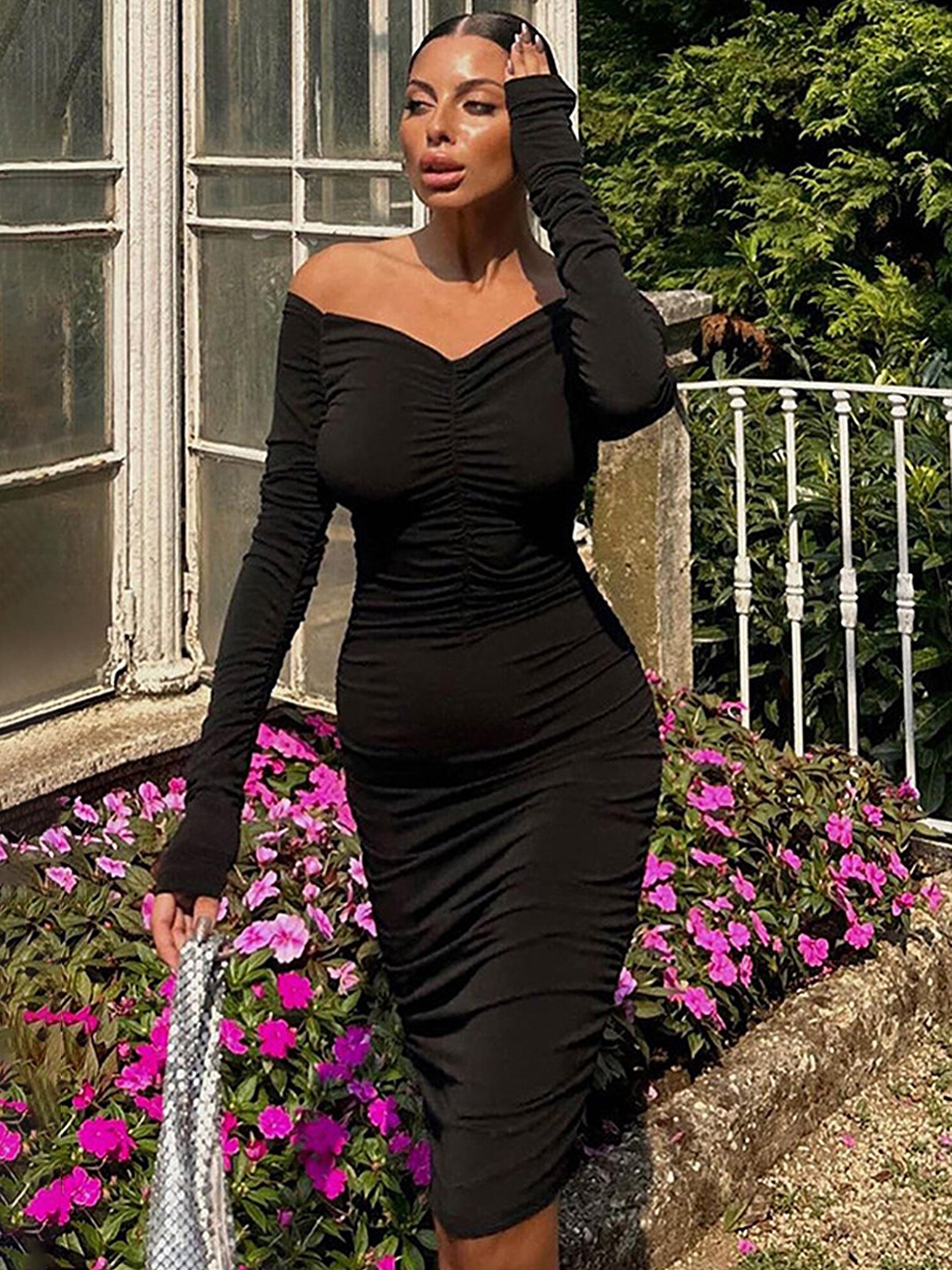 

LULU & SKY Black Ruched Off Shoulder Bodycon Dress