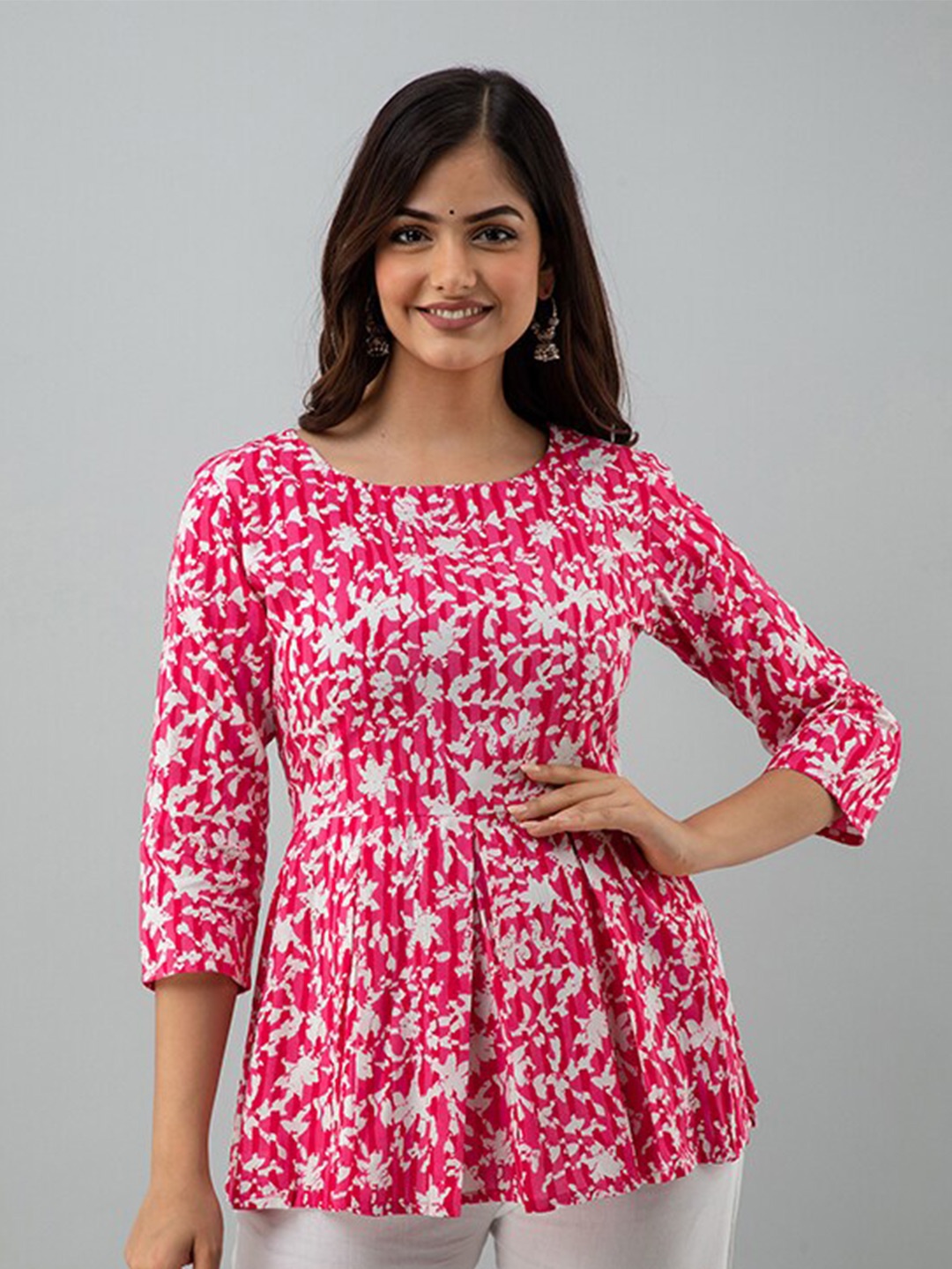 

SHOOLIN Floral Printed Pleated A-Line Kurti, Pink
