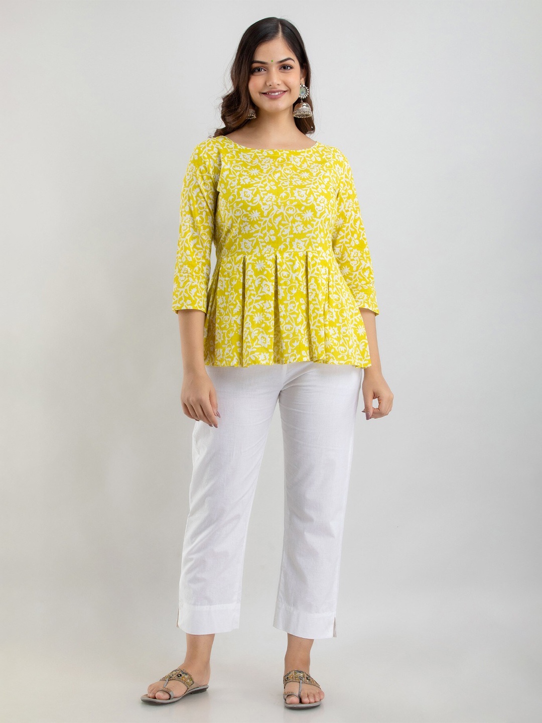 

SHOOLIN Floral Printed Pure Cotton A-Line Kurti, Yellow