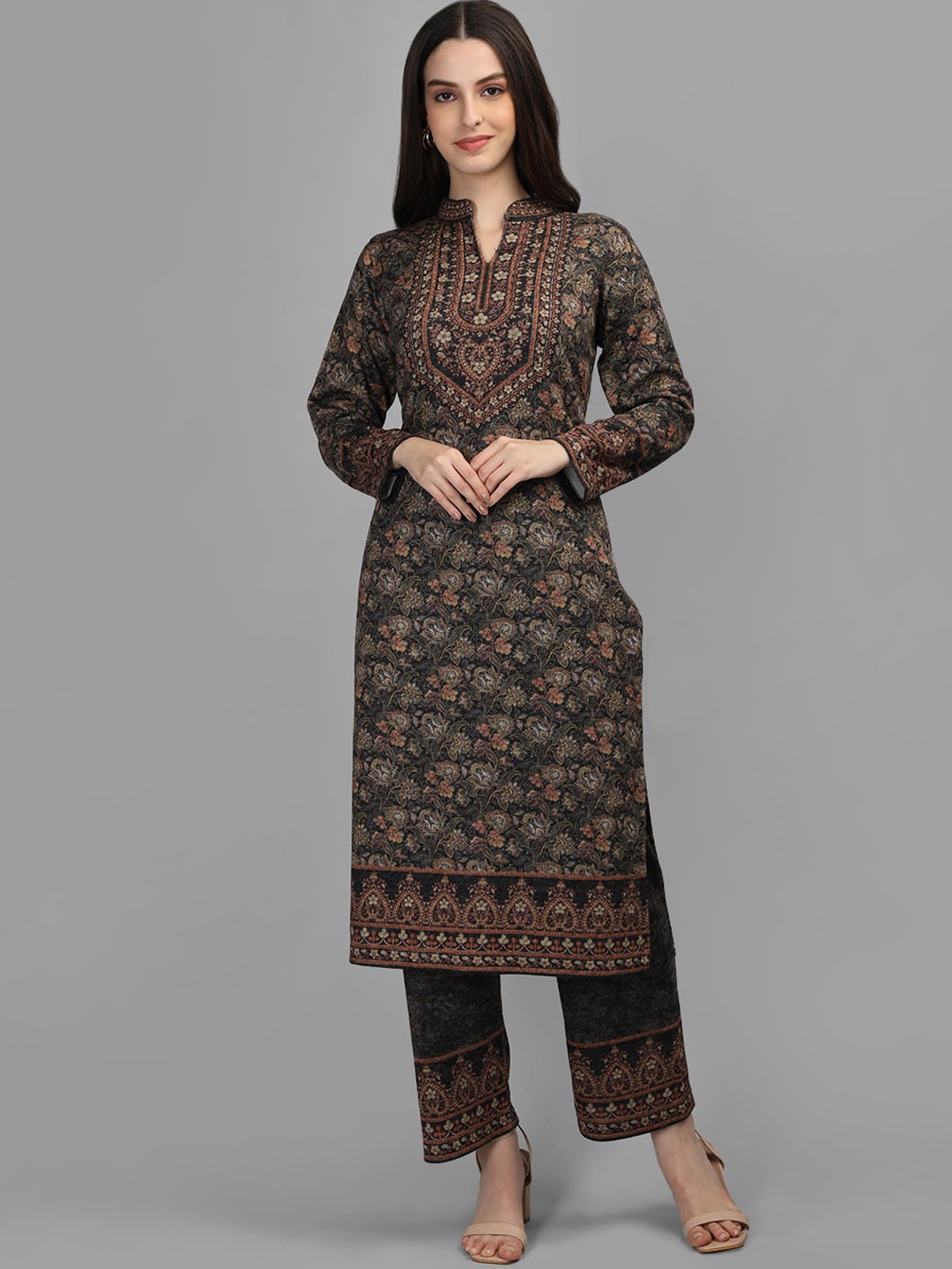 

MIKHAD Floral Printed Regular Kurta With Trousers & Dupatta, Black