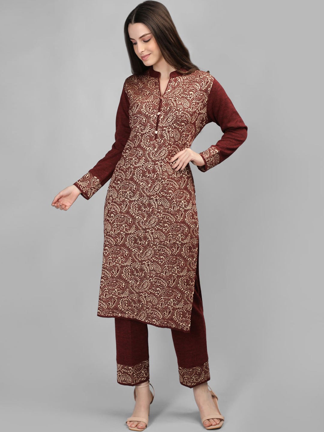 

MIKHAD Paisley Printed Mandarin Collar Acrylic Jacquard Straight Kurta Set, Maroon