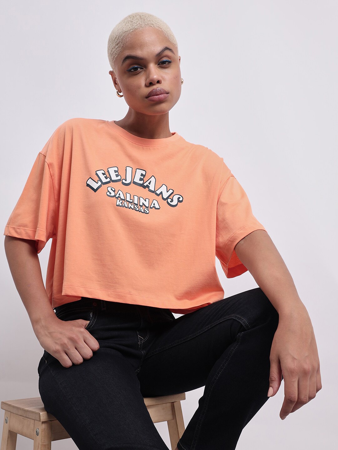 

Lee Typography Printed Round Neck Short Sleeves Cotton Boxy Crop T-shirt, Orange