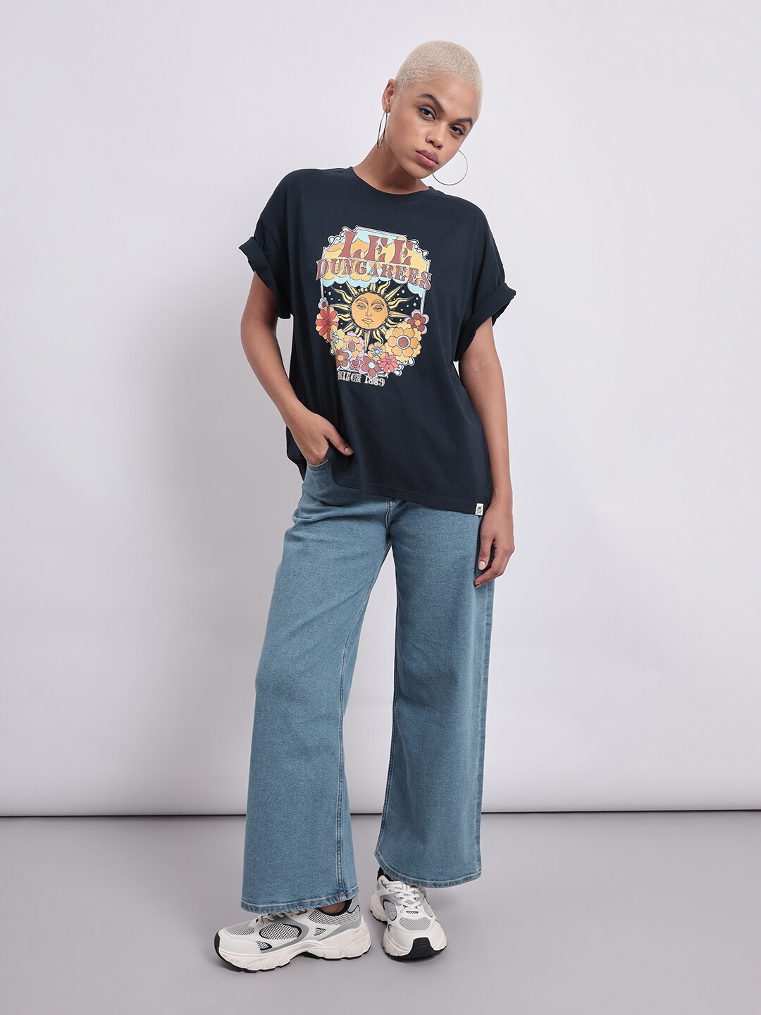 

Lee Women Graphic Print Crew Neck Oversized Fit Tshirt, Blue