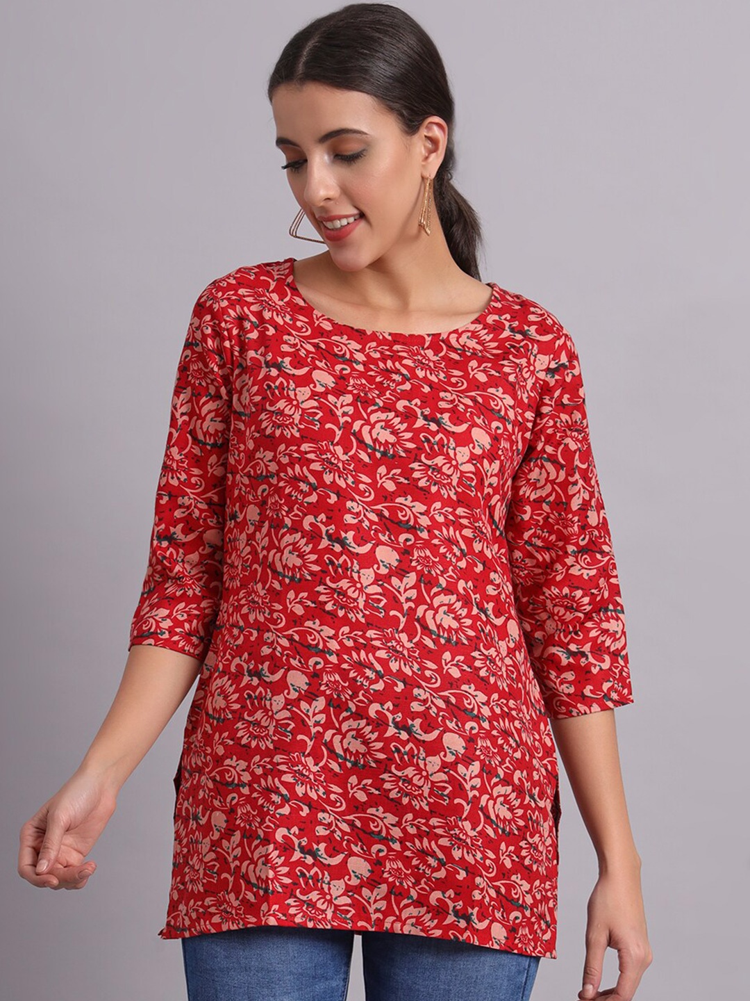 

BAESD Floral Printed Straight Kurti, Red