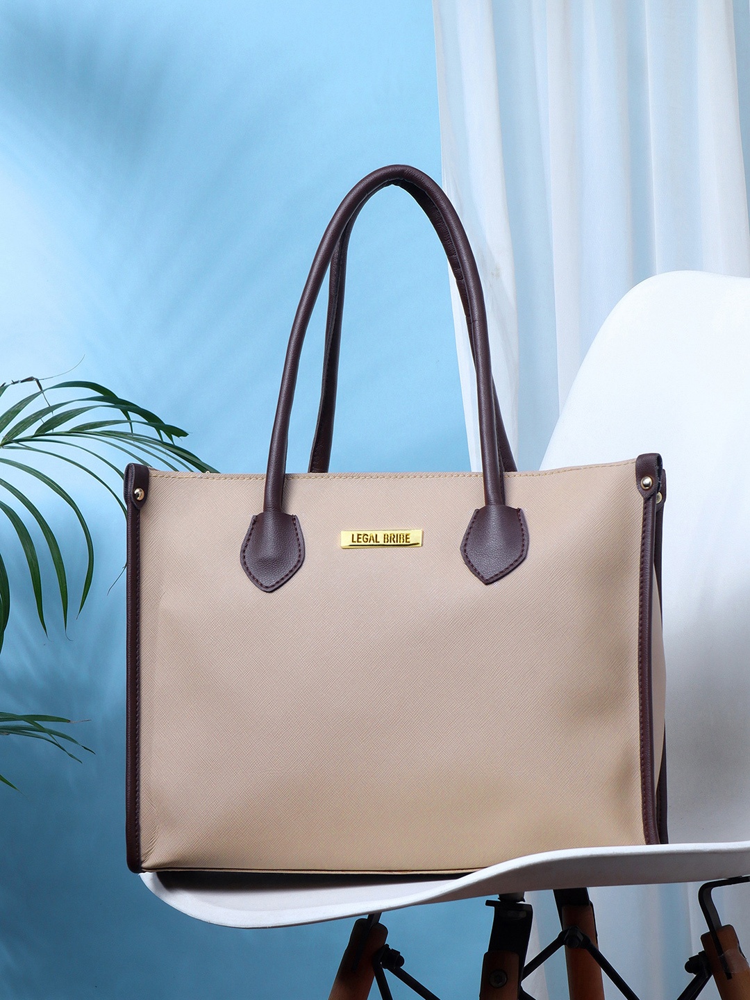 

LEGAL BRIBE Structured Shoulder Bag, Beige