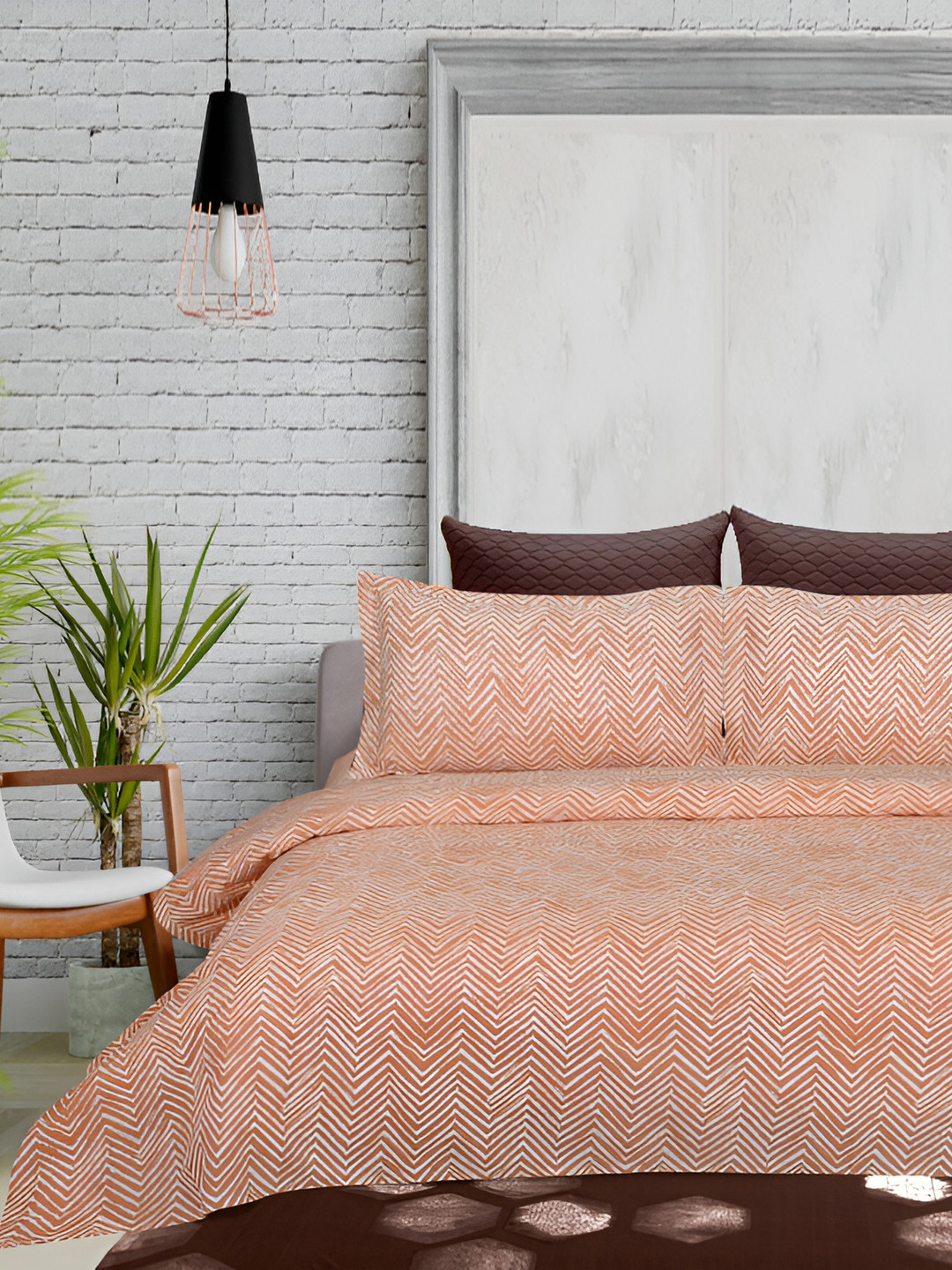 

Chann Studio Orange Abstract 300 TC Queen Bedsheet With 2 Pillow Covers
