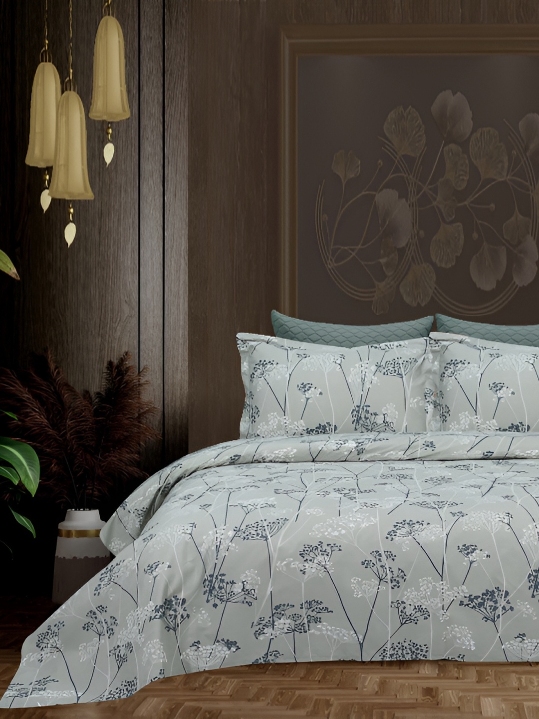 

Chann Studio Classic GreyFloral Microfiber300 TC Queen Bedsheet with 2 Pillow Covers, Grey