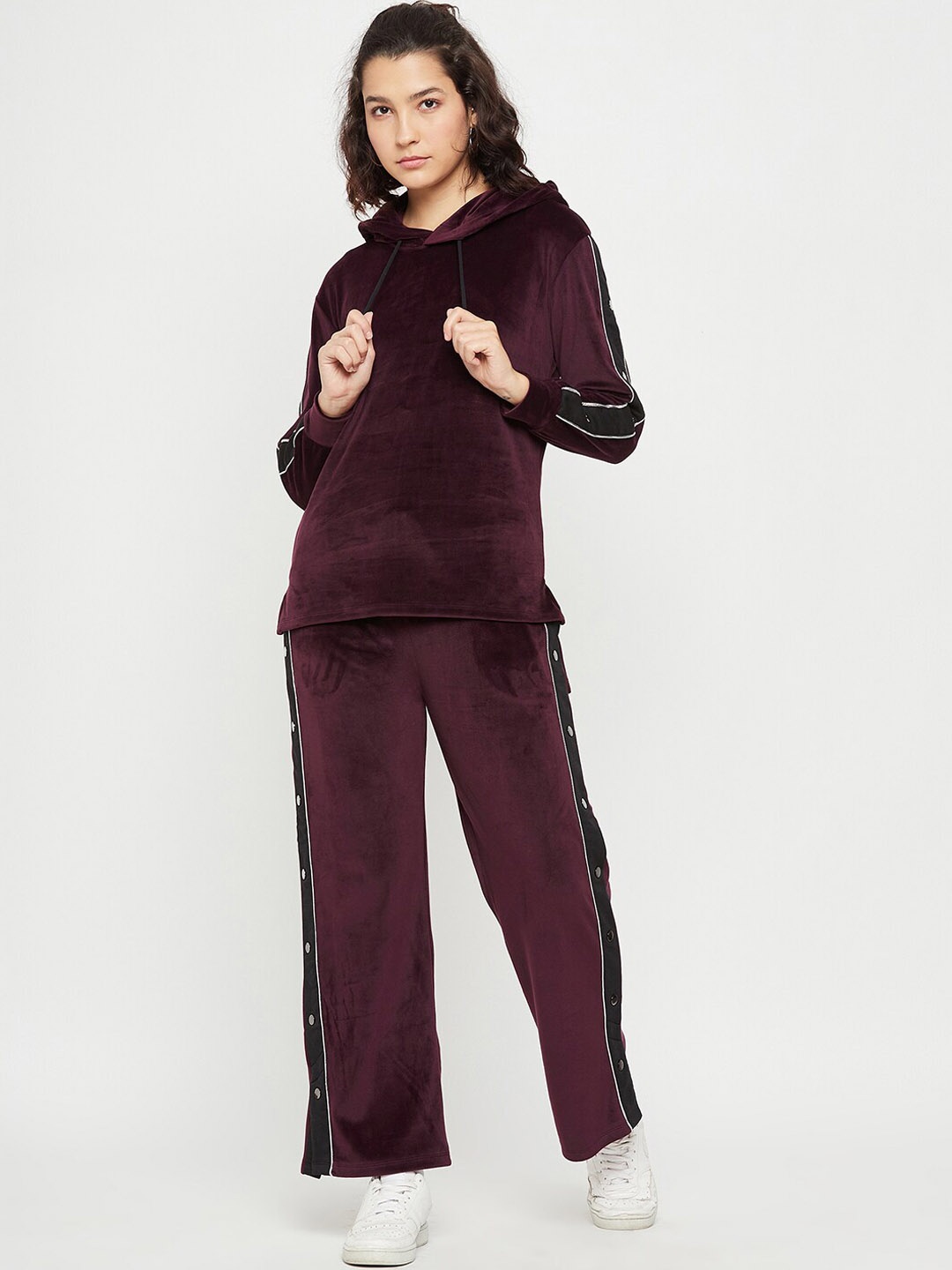 

EDRIO Colourblocked Long Sleeves Hood Sweatshirt & Trouser, Brown