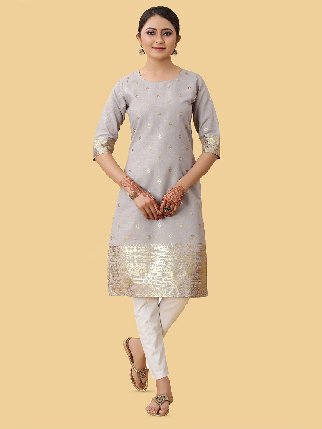 

BAESD Ethnic Motifs Foil Printed Cotton Straight Kurta, Cream