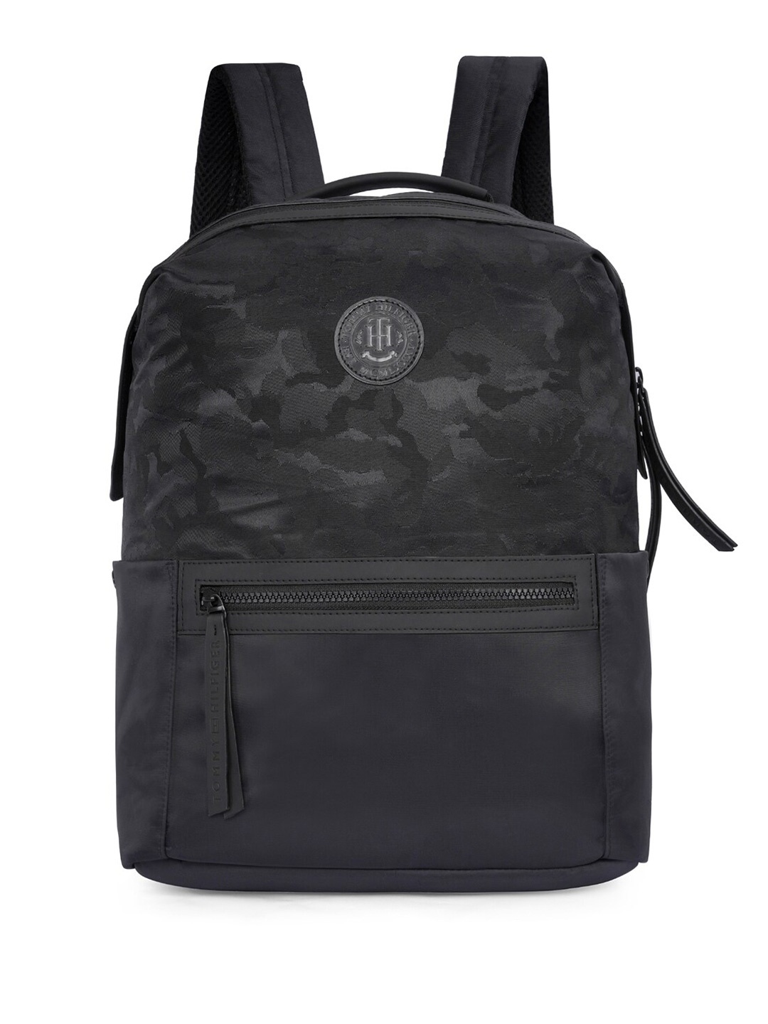 

Tommy Hilfiger Unisex Camouflage Printed Backpacks Up to 14 inch, Black