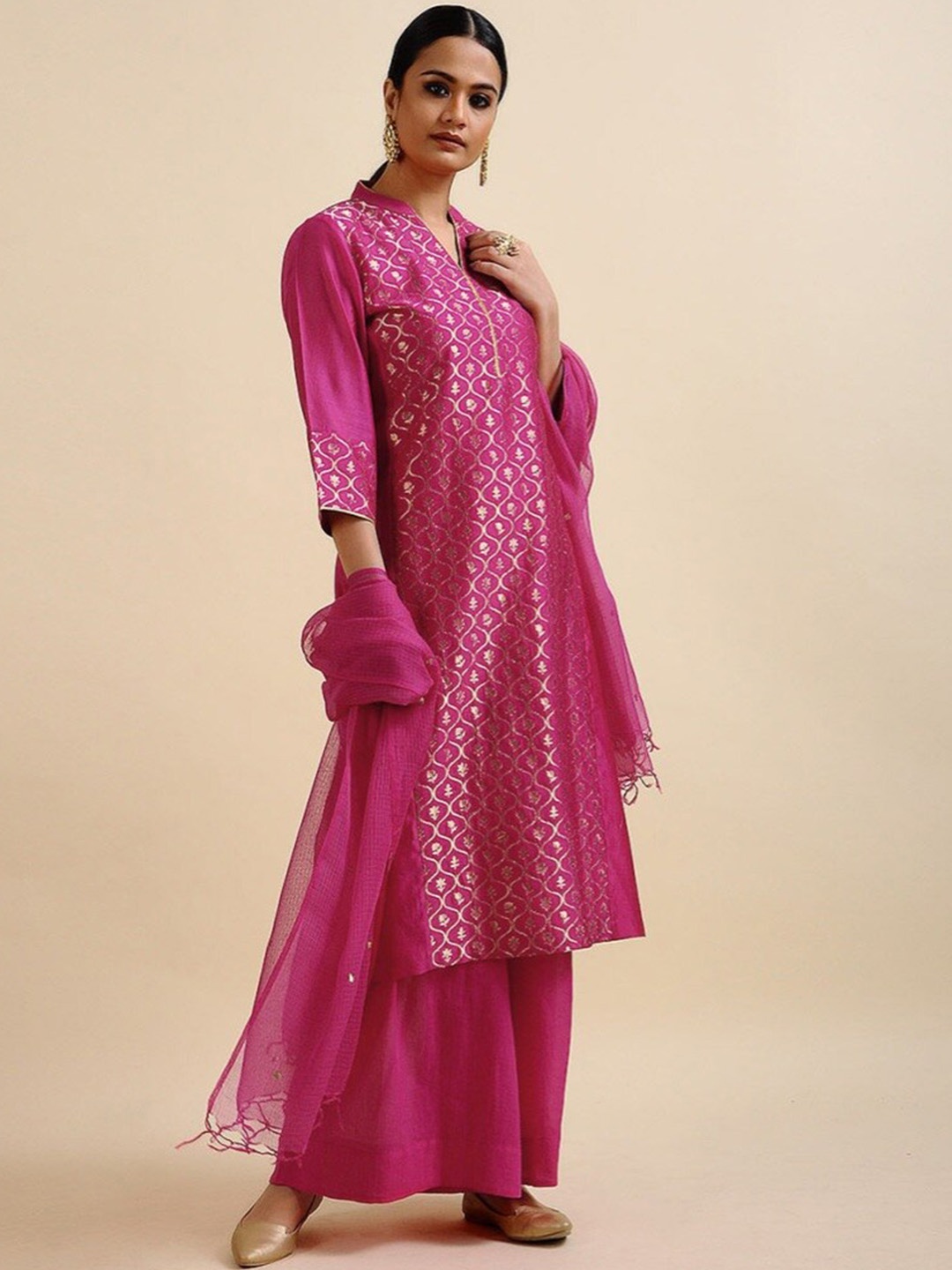 

SMRITI GUPTA Ethnic Motifs Woven Designed Straight Silk Brocade Kurta, Fuchsia