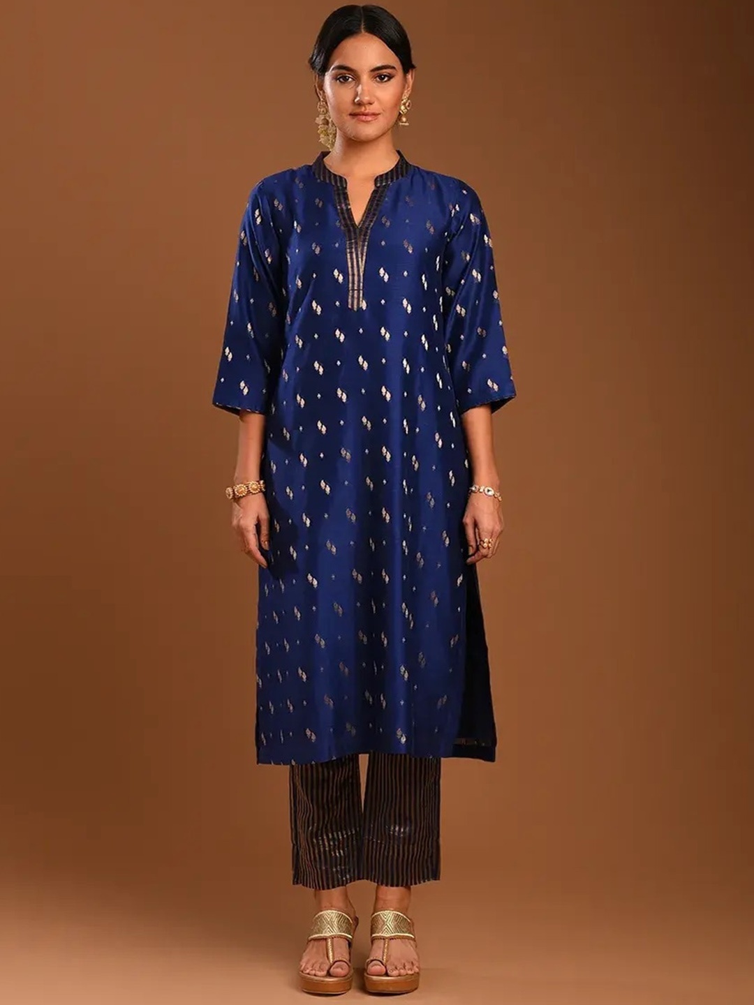 

SMRITI GUPTA Ethnic Motifs Woven Design Jacquard Chanderi Silk Kurta, Navy blue