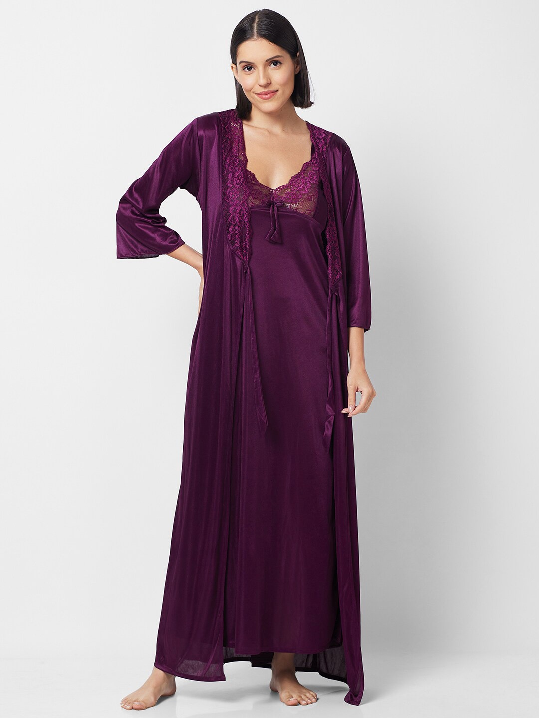 

FashionRack Shoulder Straps Satin Nightdress With Robe, Purple