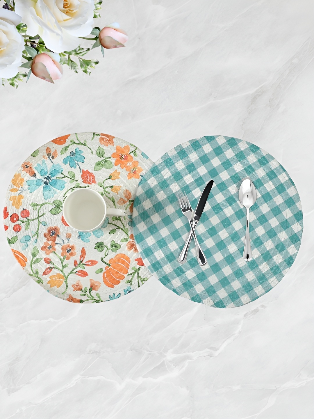 

HOMADORN White & Green 2 Pieces Printed Round Table Placemats