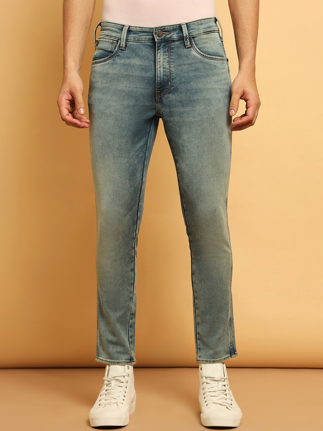 

Wrangler Men Tapered Fit Mid-Rise Cotton Stretchable Jeans, Blue