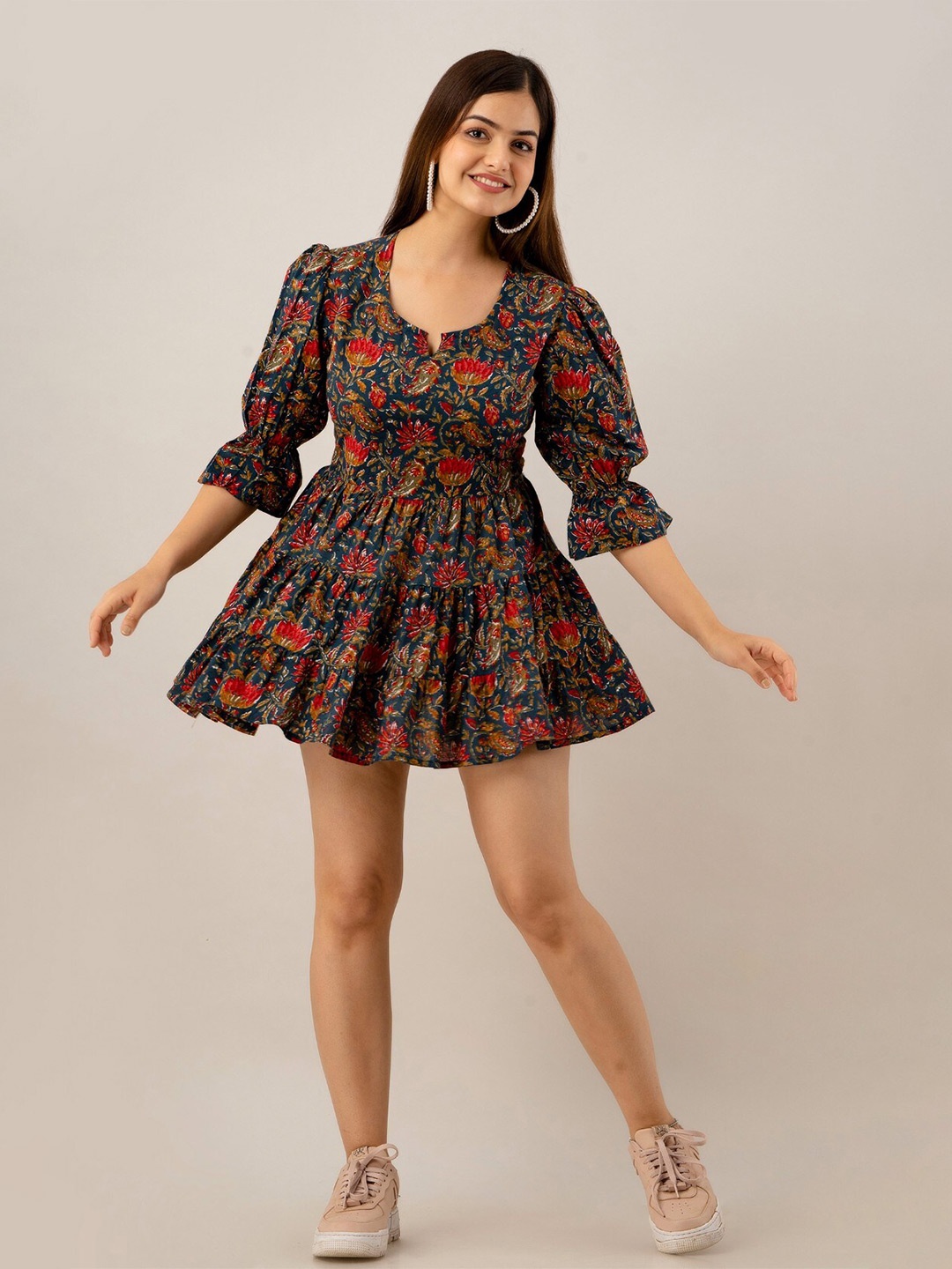 

LVOVA Floral Printed V-Neck Puff Sleeves Pure Cotton Fit & Flare Dress, Black
