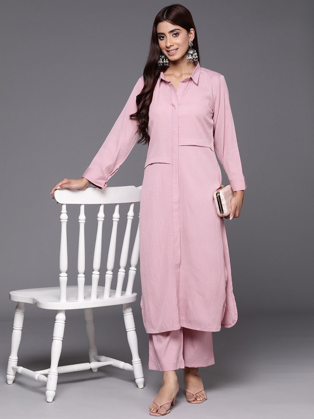 

Varanga Women Solid Regular Silk Crepe Kurta with Trousers, Pink