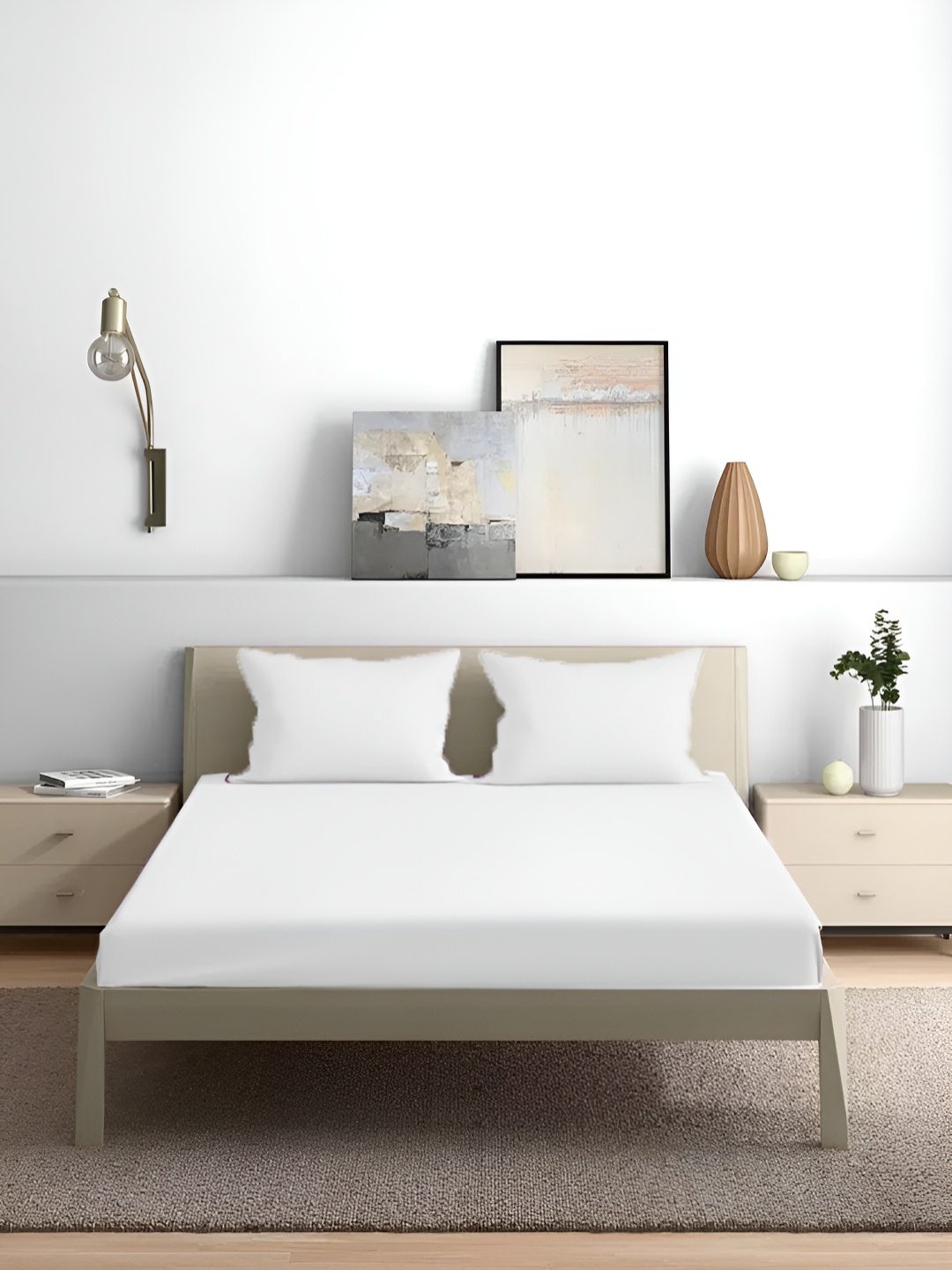 

House of Owlet White Cotton 210 TC King Bedsheet With 2 Pillow Covers