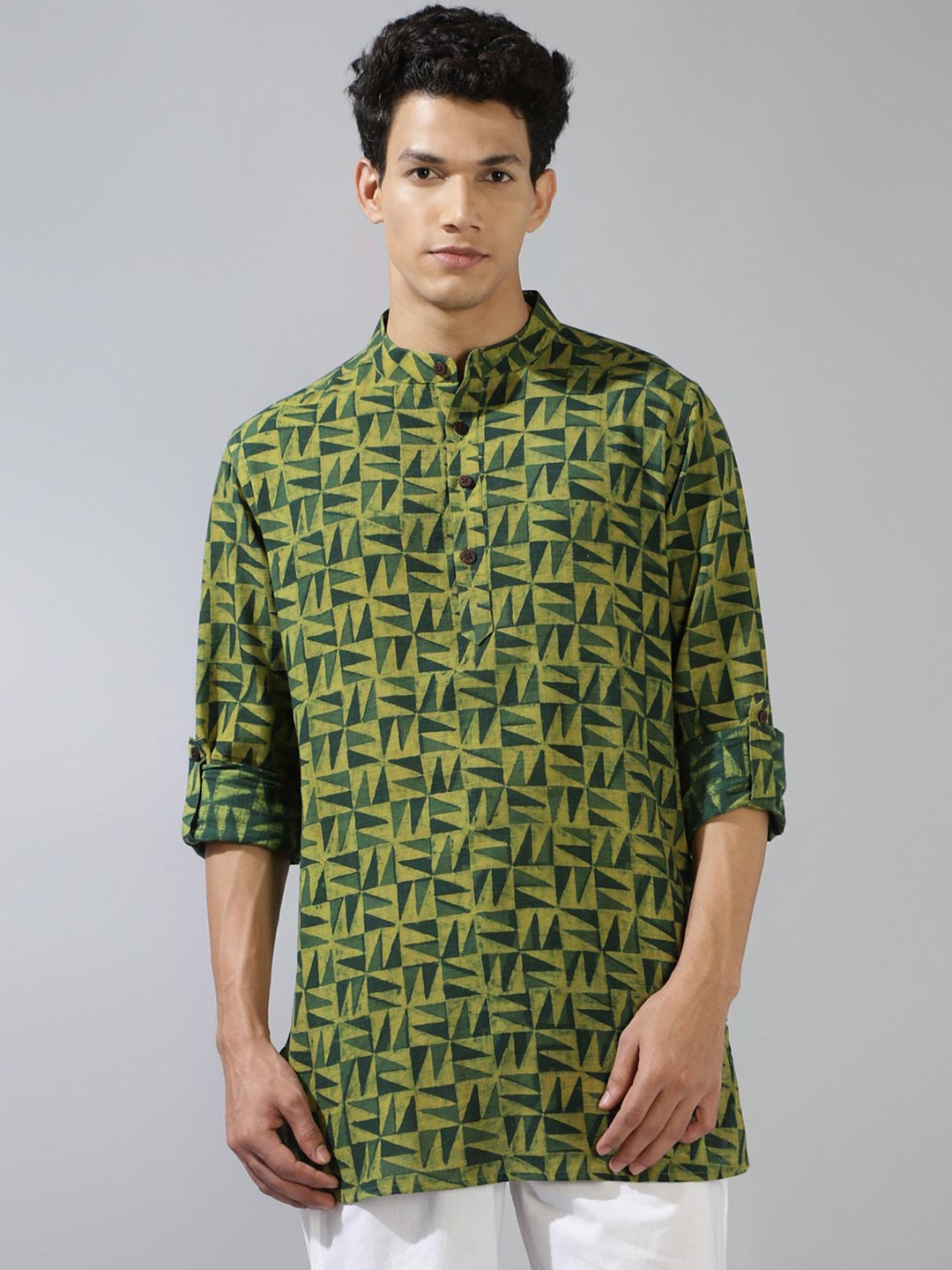 

Fabindia Geometric Printed Band Collar Slim Fit Kurta, Green