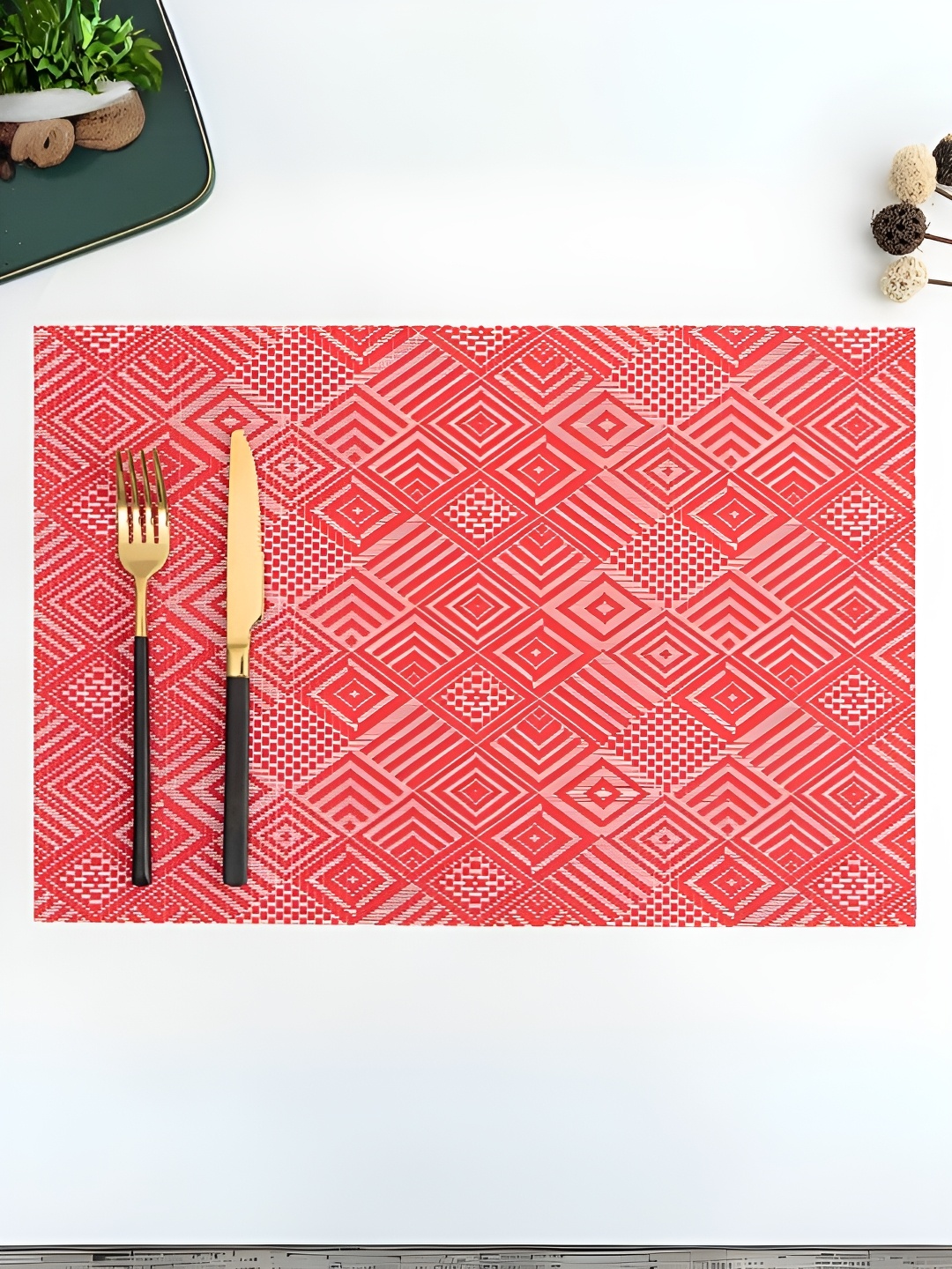 

YELONA Red 10 Pieces Geometric Rectangular Table Placemats