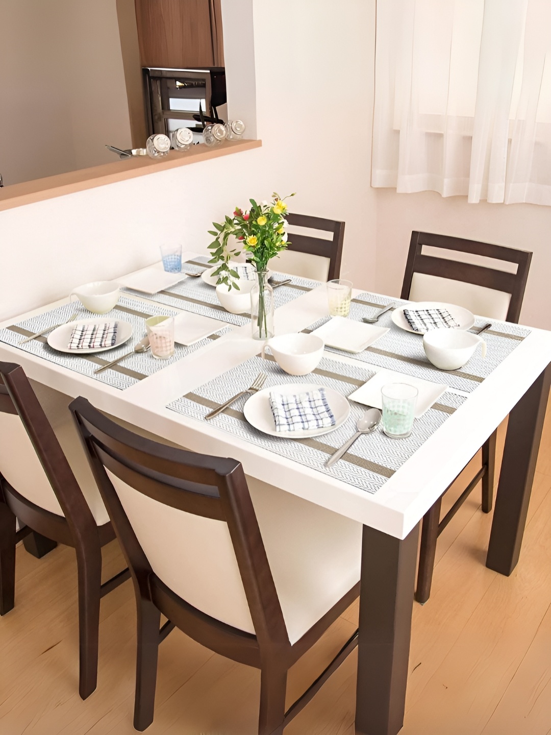 

YELONA Beige 8 Pieces Patterned Rectangular Table Placemats