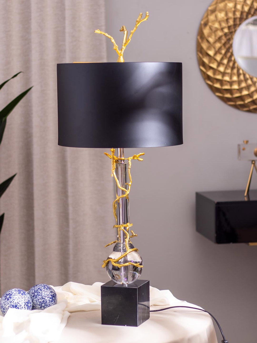 

THEDECORKART Black & Gold Toned Textured Metal Contemporary Cylinder Shaped Table Lamps