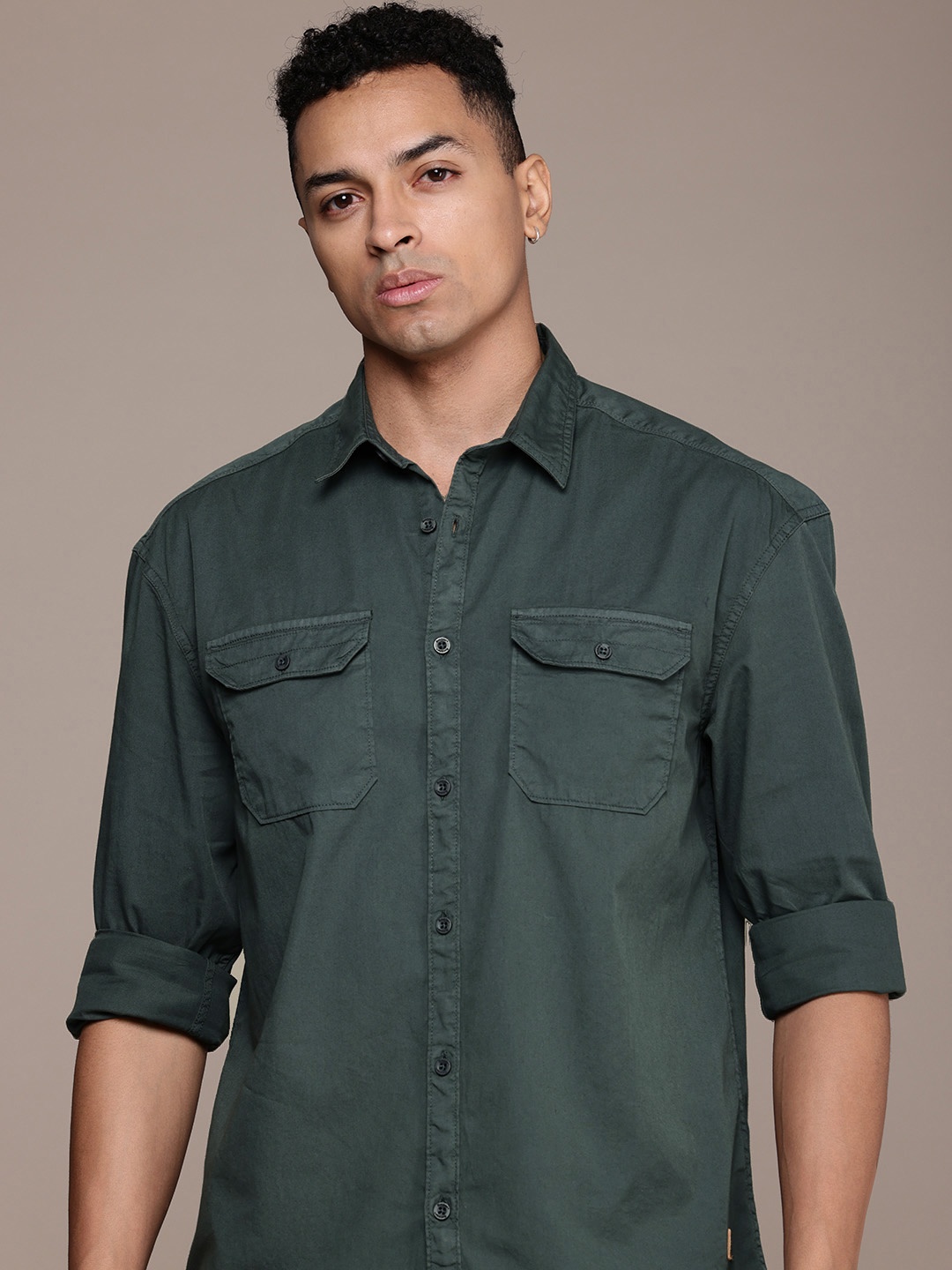 

The Roadster Lifestyle Co. Slim Fit Pure Cotton Casual Shirt, Green