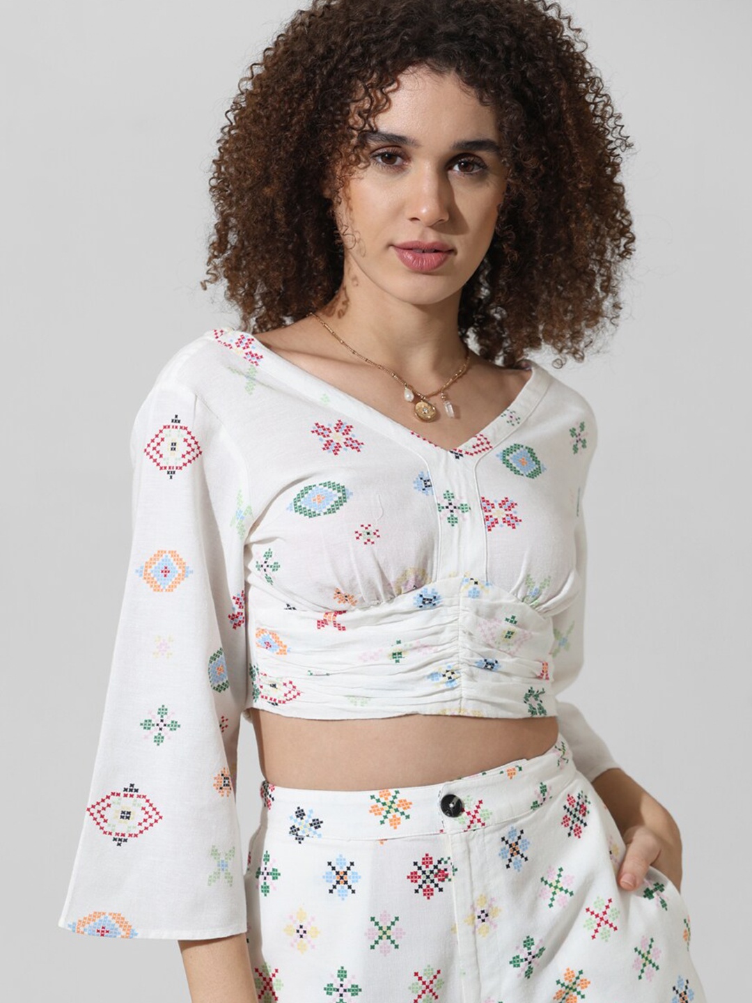 

ONLY Abstract Printed Flared Sleeves Smocked Gathered Crop Top, White
