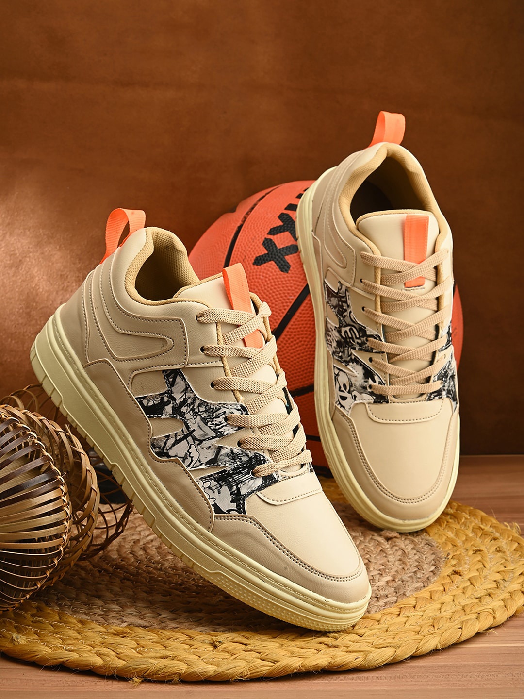 

John Karsun Men Printed Lightweight Sneakers, Cream