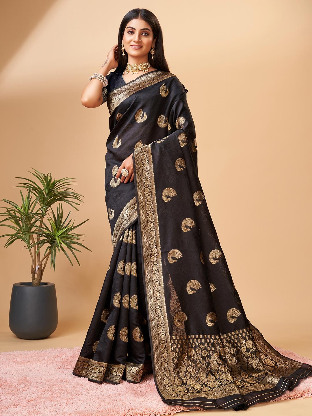 

YAVIRA SILK Ethnic Motifs Woven Design Zari Kota Saree, Black