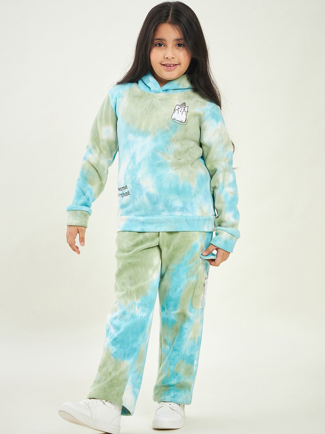 

Stylo Bug Girls Dyed Hooded Sweatshirt With Pyjamas, Green