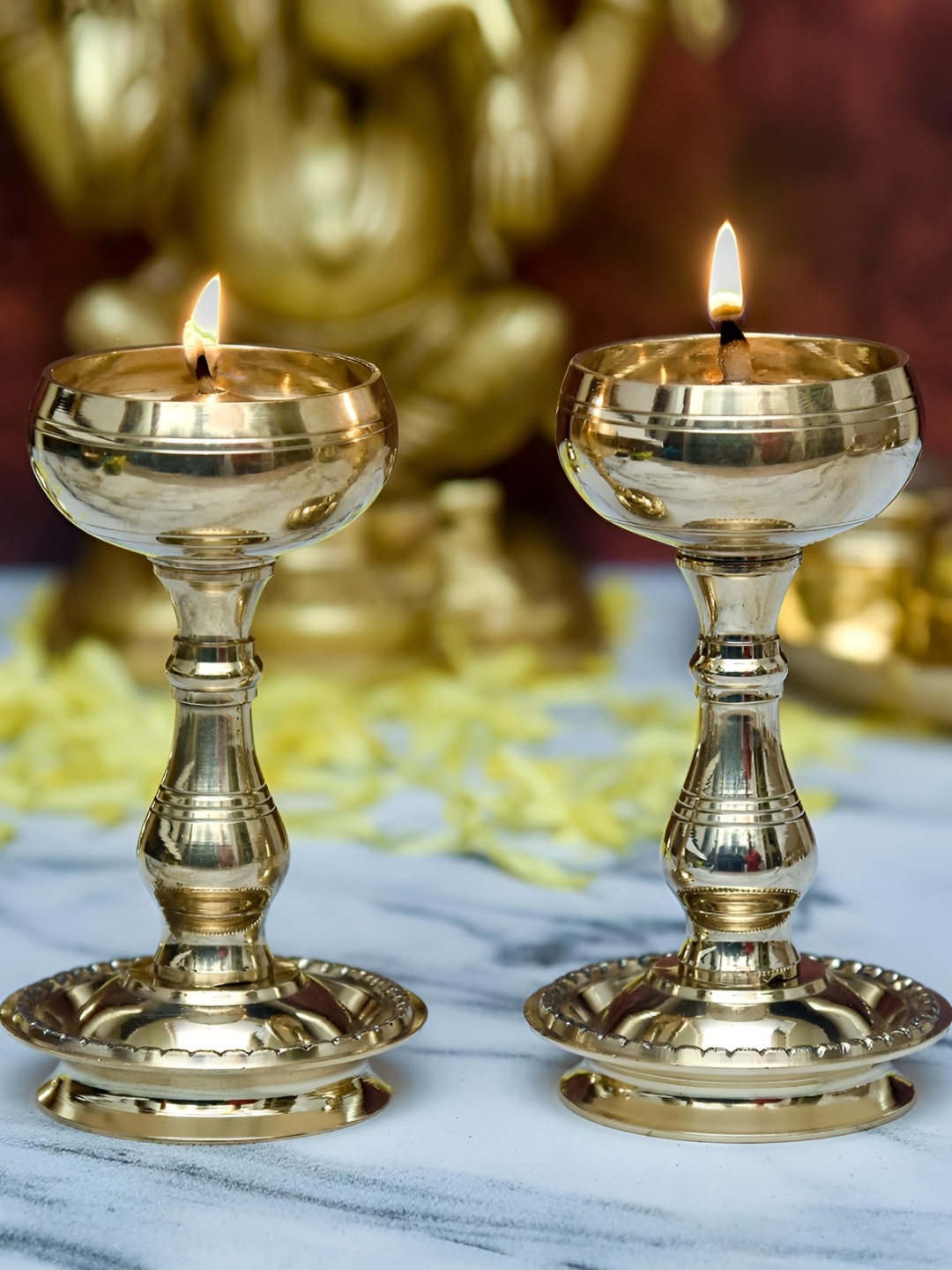 

Bhimonee Decor Aarti 2-Pcs Yellow Udupi Nanda Diya Pooja Essentials-510gm