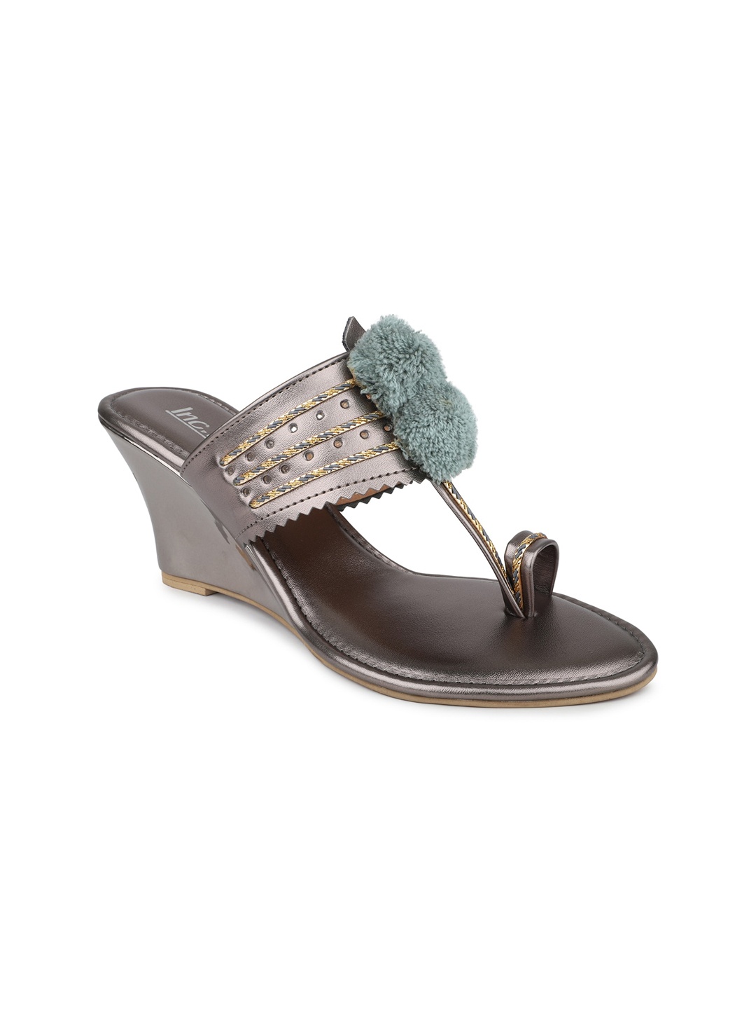 

Inc 5 Ethnic Embellished Wedge heels, Grey