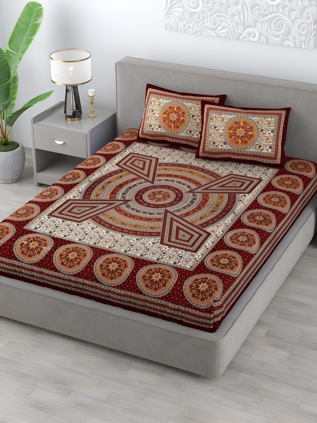 

Homez Sparrow Marron Ethnic Motifs Cotton 120 TC Queen Bedsheet With 2 Pillow Covers, Maroon