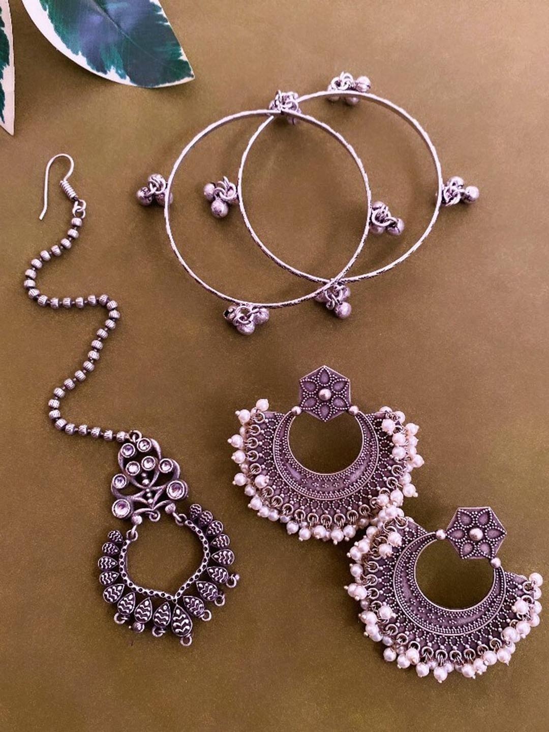 

ATIBELLE Set of 3 German Silver Plated & Floral Shaped Jewellery Set