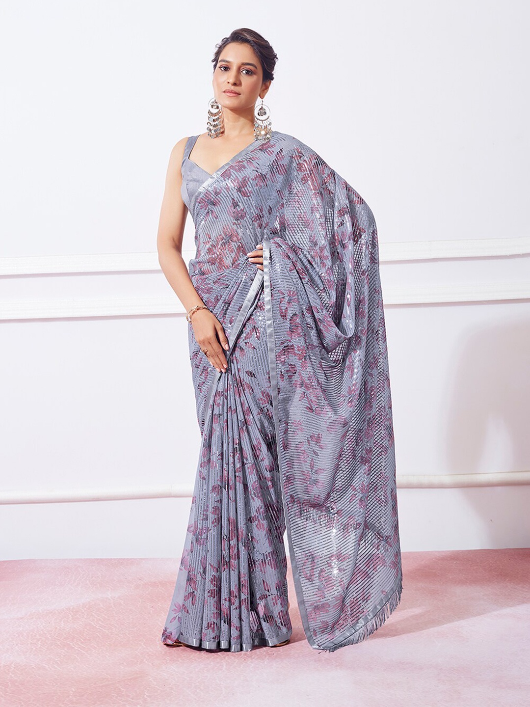 

Mitera Grey Floral Embellished Sequinned Saree