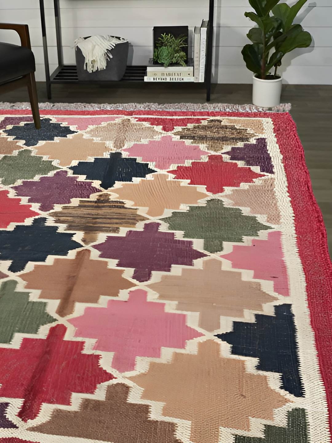 

Budhrajrugs Beige & Red Geometric Reversible Dhurrie, Brown