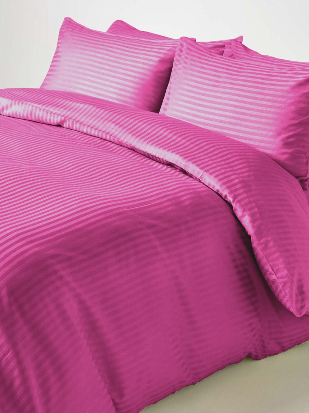 

Aura Pink 210 TC Cotton Striped King Bedsheet with 2 Pillow Covers