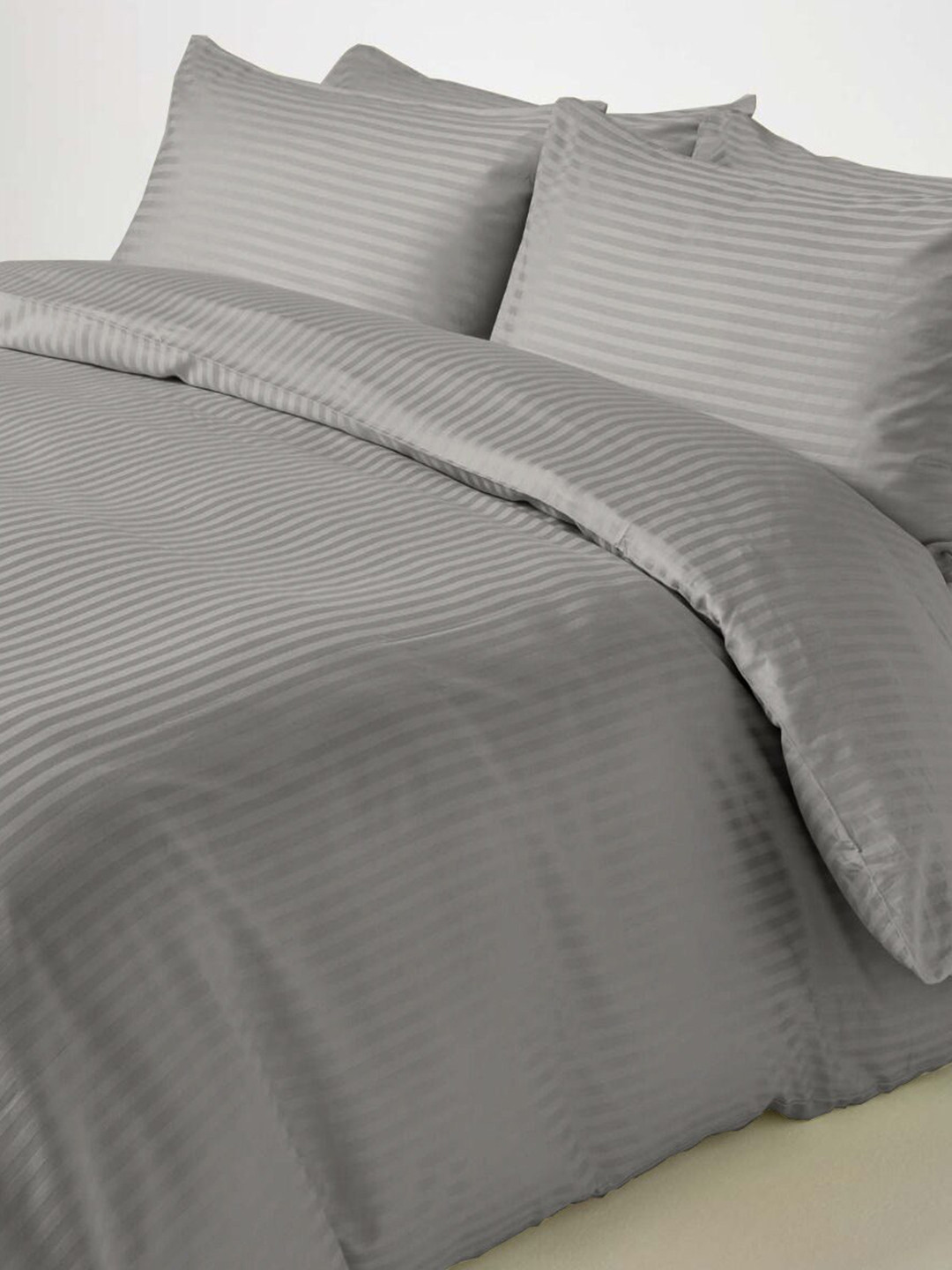 

Aura Bani Grey Striped Pure Cotton 210 TC Queen Bedsheet with 2 Pillow Covers