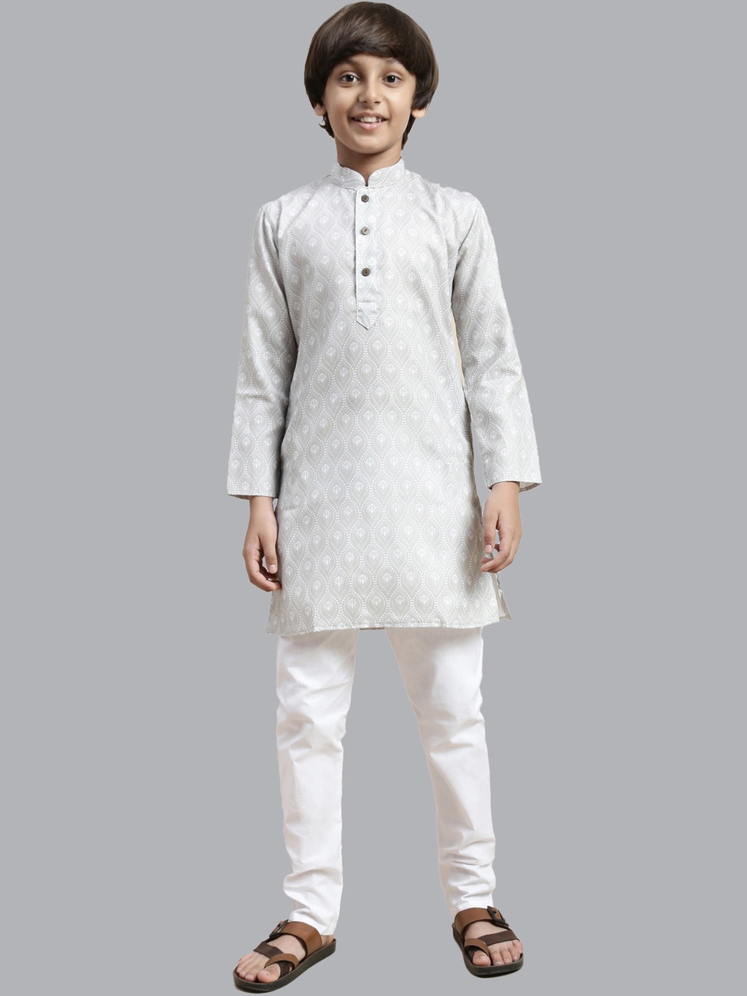 

Sangria Boys Floral Printed Mandarin Collar Cotton Straight Kurta, Silver