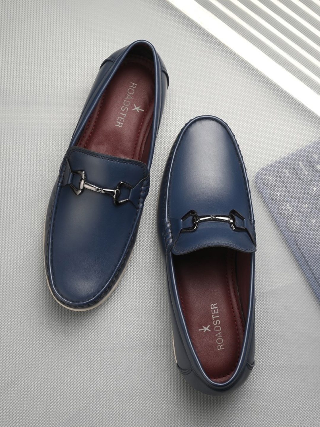 

The Roadster Lifestyle Co. Men Comfort Insole Lightweight Horsebit Loafers, Navy blue