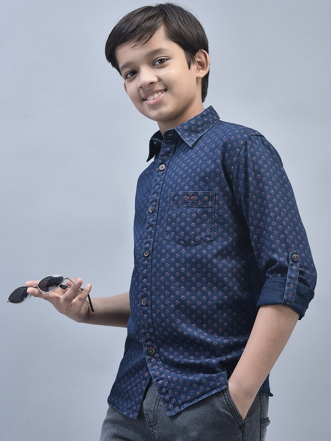 

Crimsoune Club Boys Floral Printed Classic Slim Fit Cotton Casual Shirt, Brown