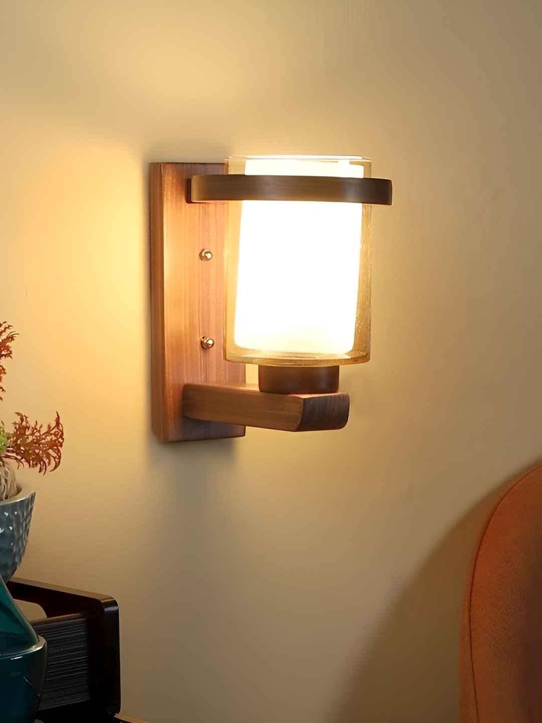 

ELIANTE Brown Wooden Contemporary Cylinder Shaped Wall Lamp