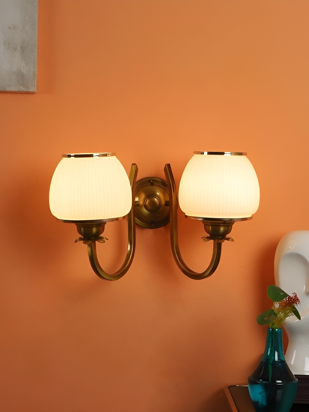 

ELIANTE Gold-Toned Iron Contemporary Cylinder Shaped Wall Lamp