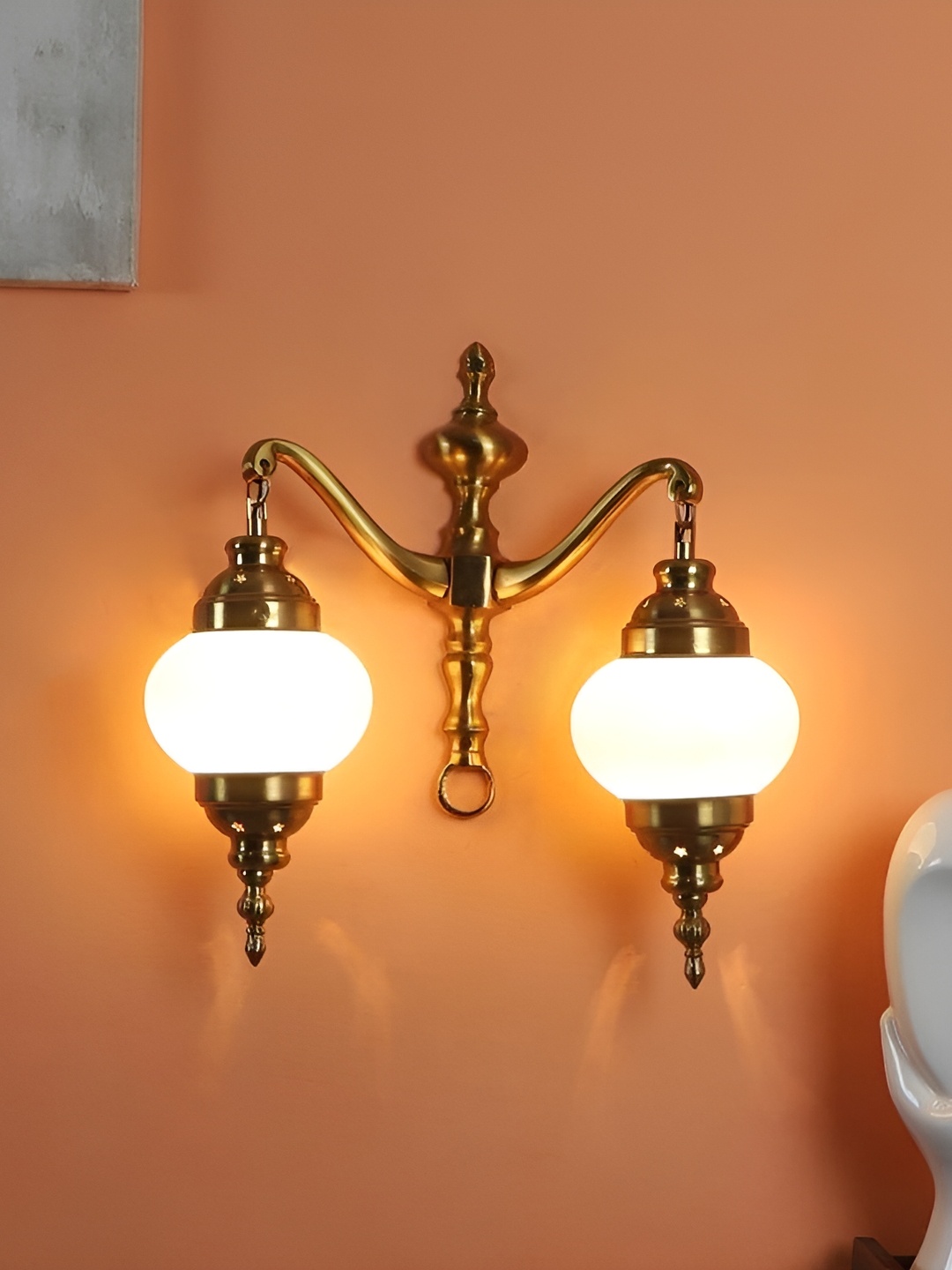 

ELIANTE Gold Toned Aluminium Contemporary Cylinder Shaped Wall Lamp