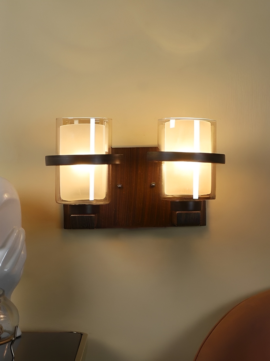 

ELIANTE Brown Wood Contemporary Cylinder Shaped Wall Lamp