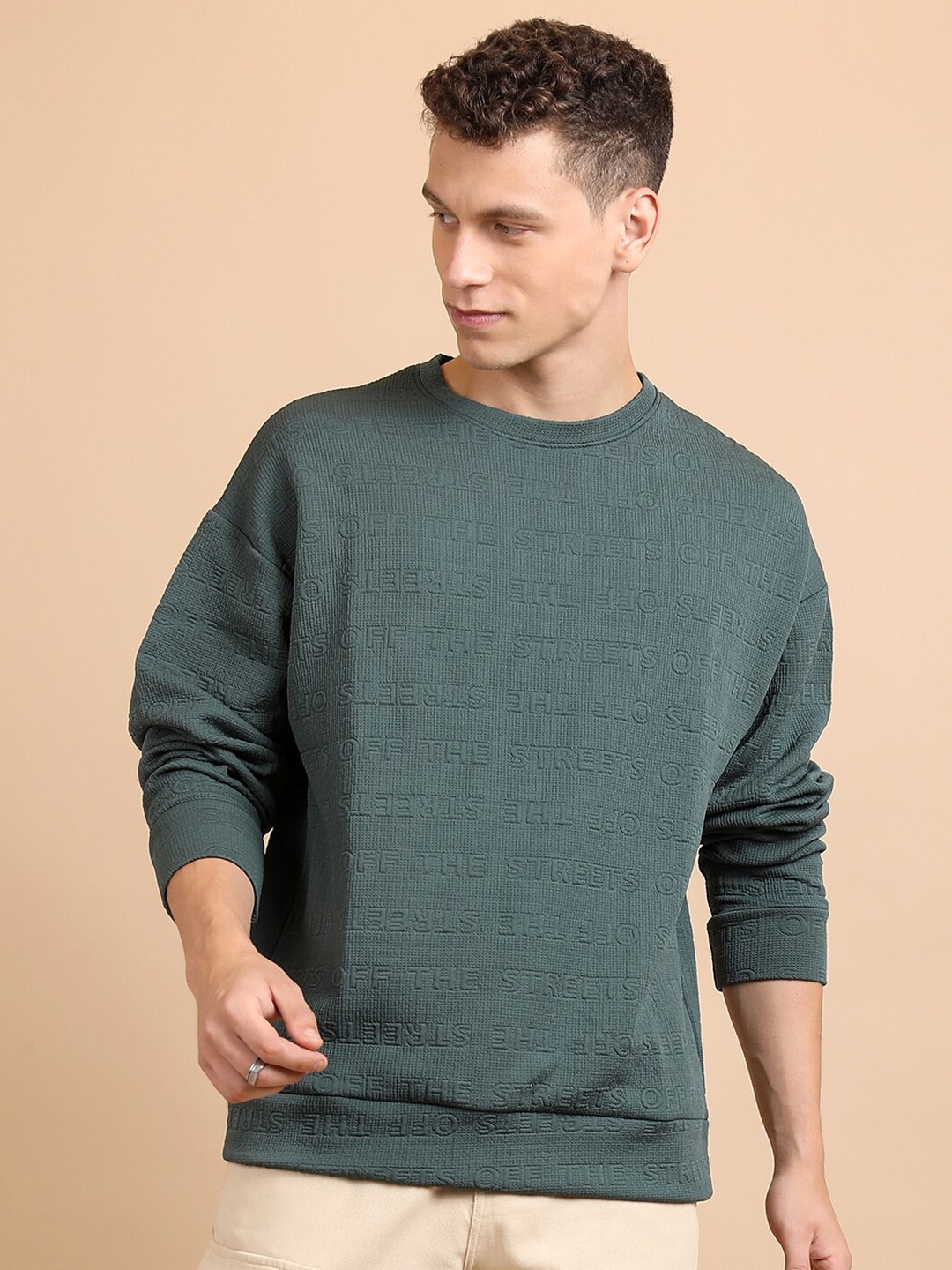 

HIGHLANDER Oversized Typography Self Design Drop Shoulder Pullover Sweatshirt, Green