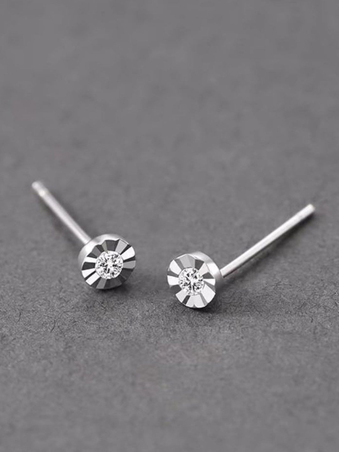 

WROGN Men American Diamond Studded Studs Earrings, Silver