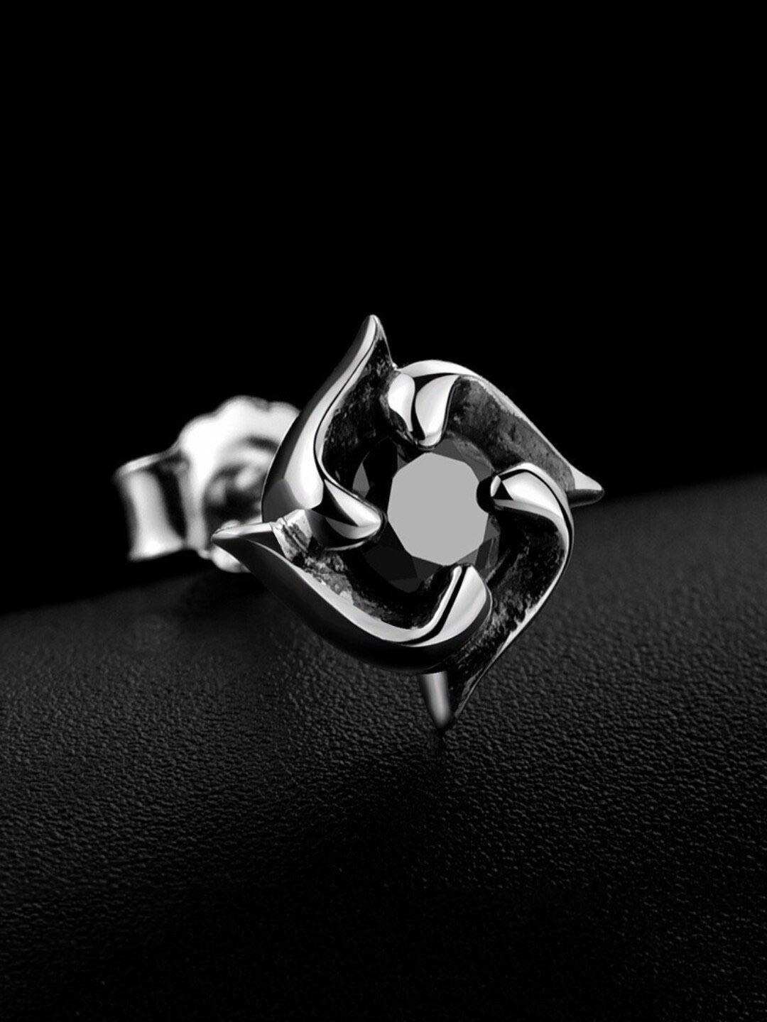 

WROGN Silver-Plated Artificial Stones-Studded Studs Earrings